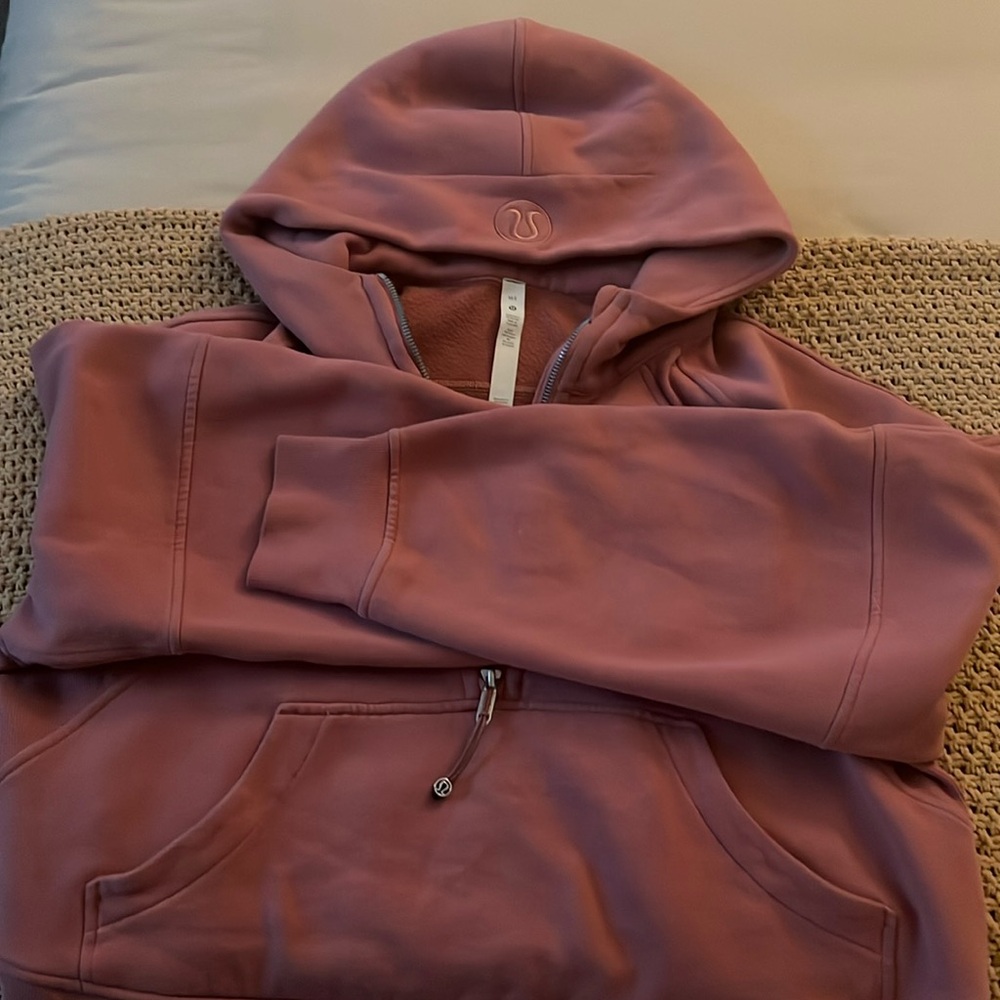 Lululemon sweater